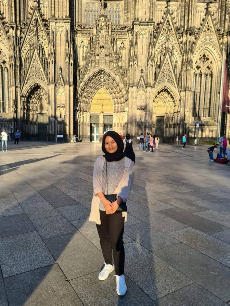 Image gallery marquee