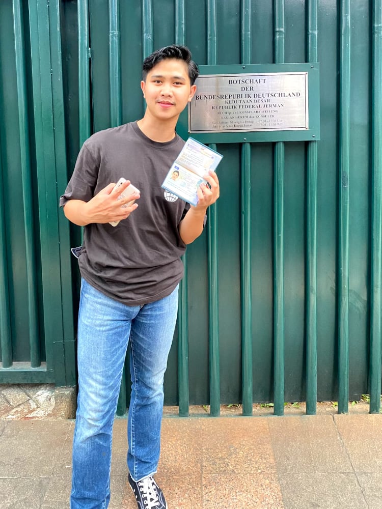 Image gallery marquee