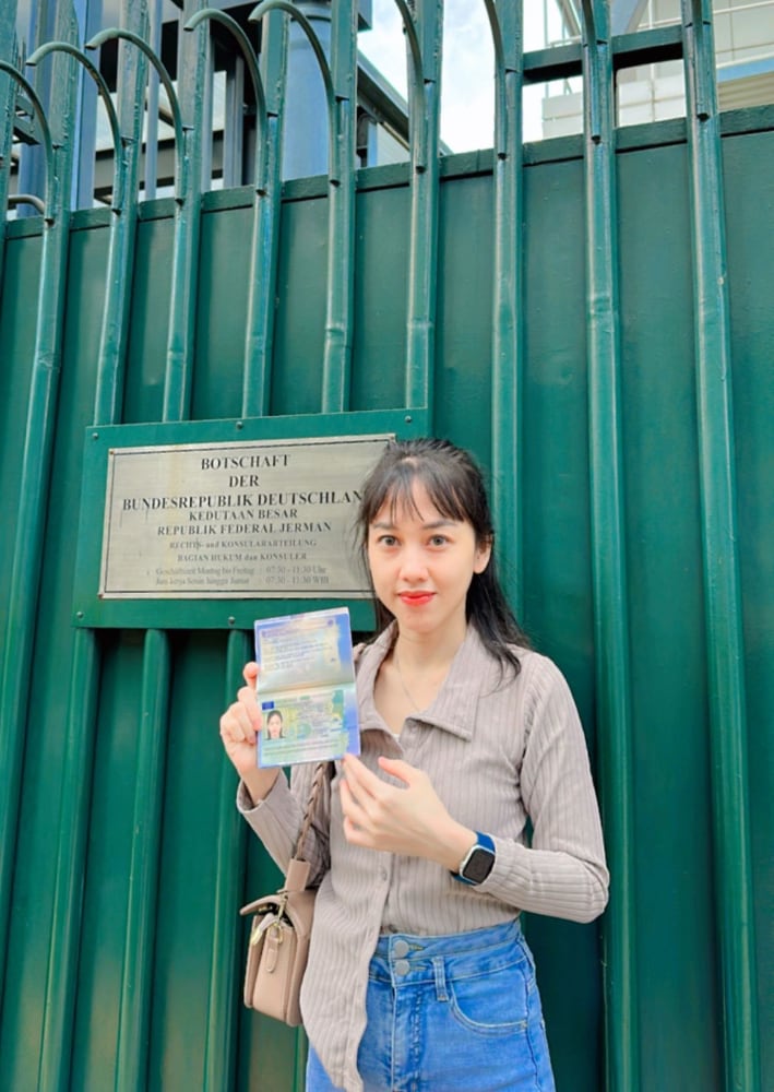 Image gallery marquee