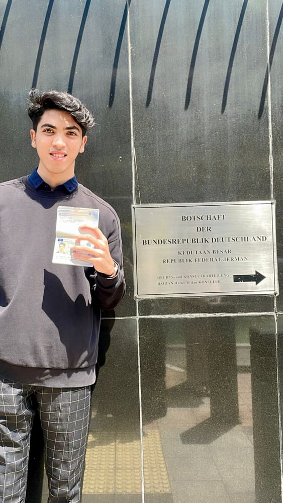 Image gallery marquee